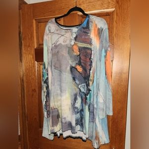 Three Potato Artsy Top Size XL